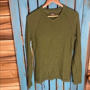 Royal Robbins wool blend Green V-Neck Sweater size medium women’s